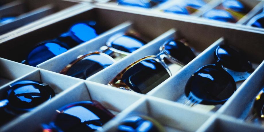How to choose the perfect sunglasses for driving? - CliC Eyewear Official