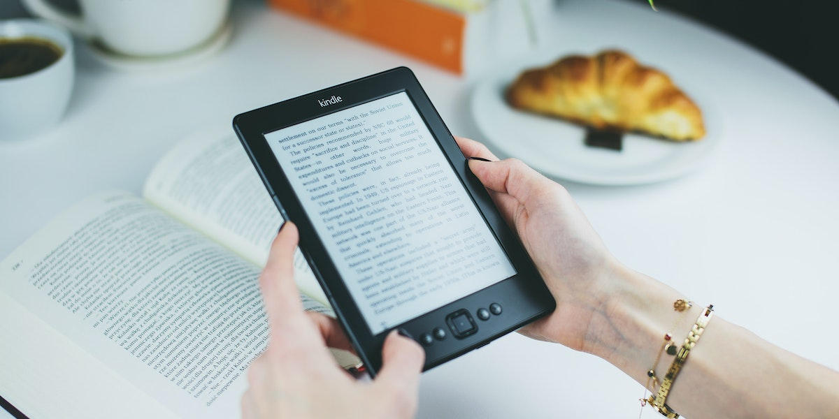I lettori di libri elettronici come il Kindle fanno male agli occhi? Tutta la verità